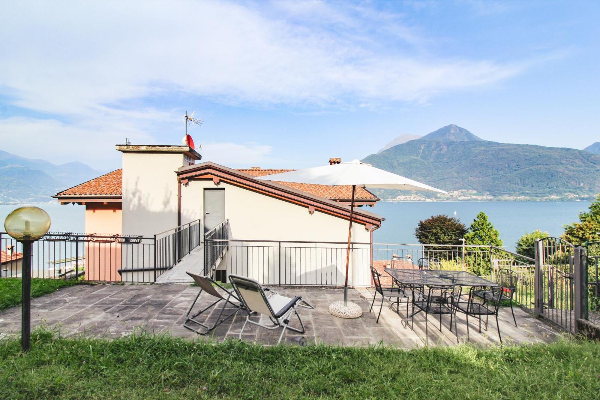 Appartamento Al Porto Pianello Del Lario Екстериор снимка